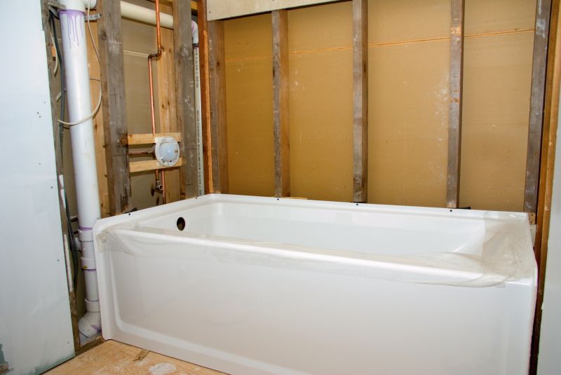 Modern Bathtub and Surround